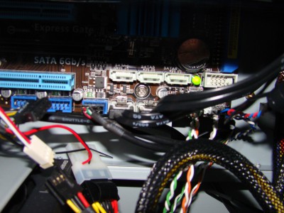 branchement de mon DD et lecteur CD a la carte mere ainsi que la prise usb