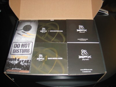 Avec le détail qui tue <<Do not disturb <br />                                   I'm gaming>>