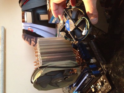 Difference entre le ventirad fourni d'intel et le macho HR-02 lol