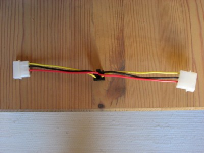 photo de l'adaptateur fourni avec la carte