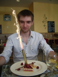 Allez je vous lache une photo de moi pour l'occaz =)